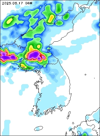 2025-08-17 06 : 00