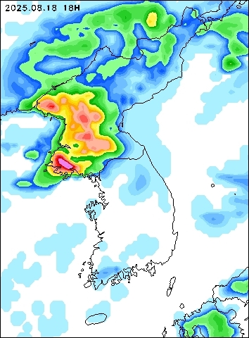 2025-08-18 18 : 00