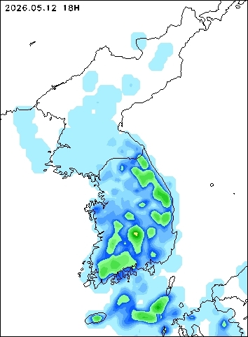 2026-05-12 18 : 00