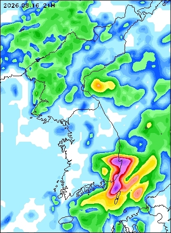 2026-08-16 21 : 00