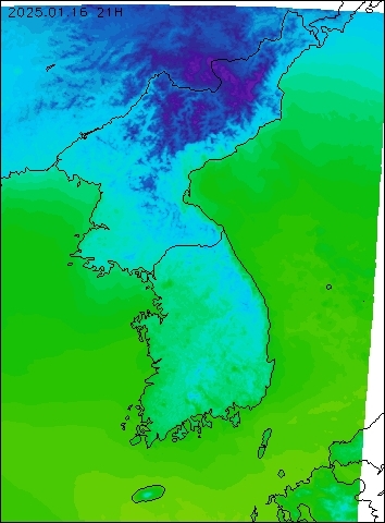 2025-01-16 21 : 00