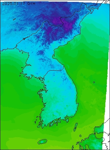 2025-01-17 01 : 00