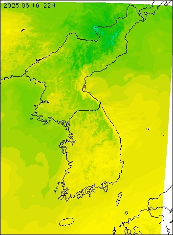 2025-05-19 22 : 00