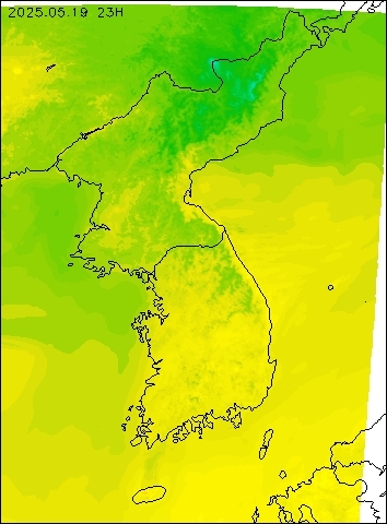 2025-05-19 23 : 00