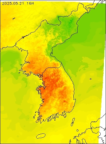 2025-05-21 16 : 00