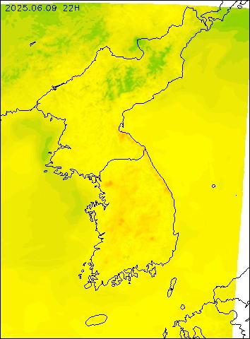 2025-06-09 22 : 00