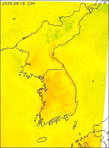 2025-06-19 23 : 00