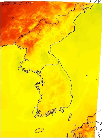2025-06-25 15 : 00