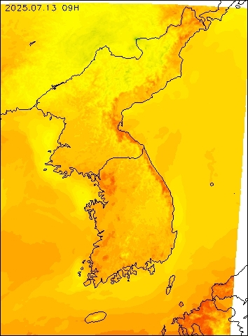 2025-07-13 09 : 00