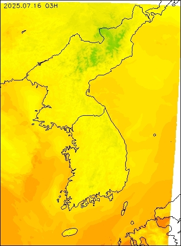 2025-07-16 03 : 00