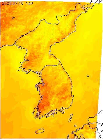2025-07-18 13 : 00