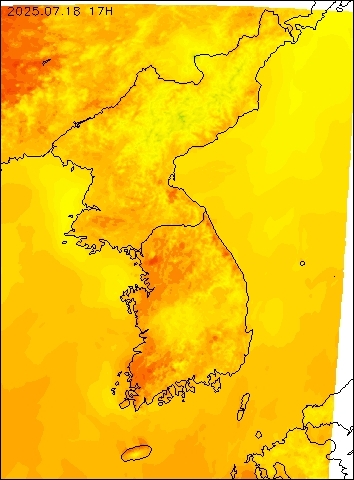 2025-07-18 17 : 00