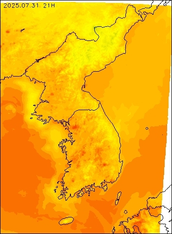 2025-07-31 21 : 00