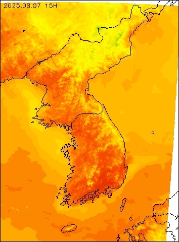 2025-08-07 15 : 00