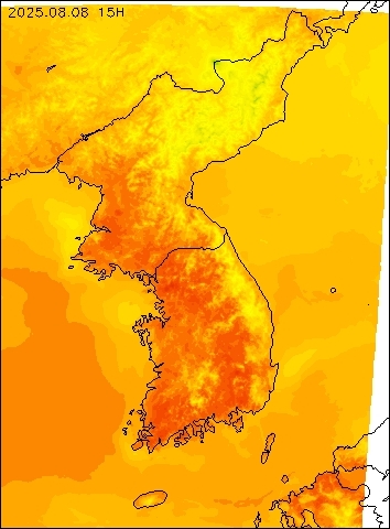 2025-08-08 15 : 00