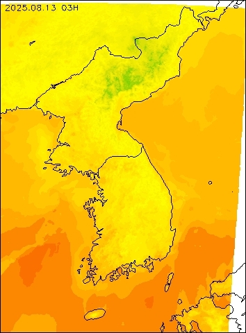 2025-08-13 03 : 00