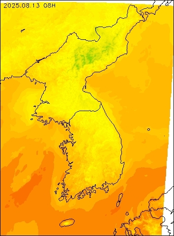2025-08-13 08 : 00