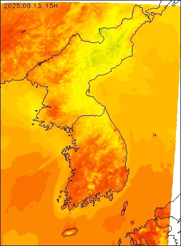 2025-08-13 15 : 00