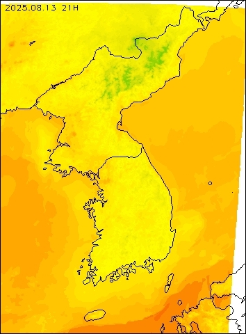 2025-08-13 21 : 00