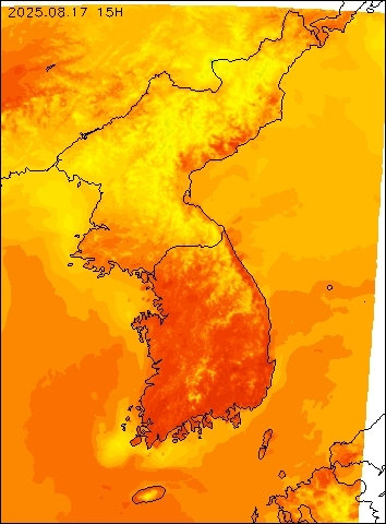 2025-08-17 15 : 00