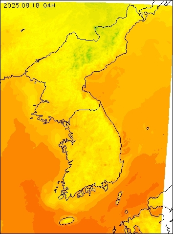 2025-08-18 04 : 00