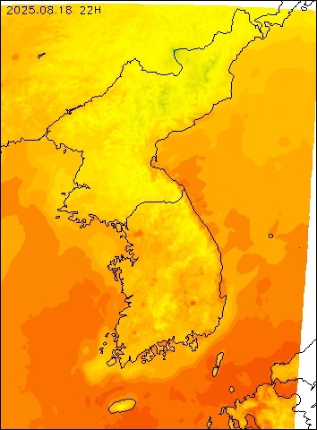 2025-08-18 22 : 00