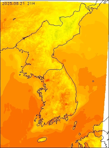2025-08-21 21 : 00
