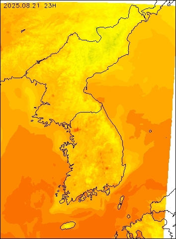 2025-08-21 23 : 00
