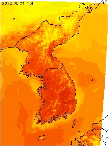 2025-08-24 15 : 00