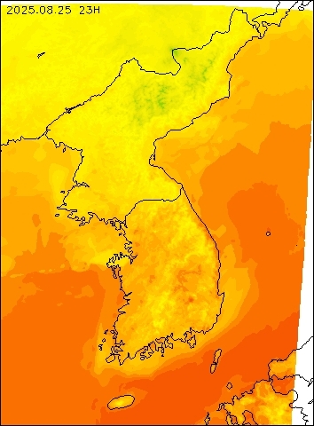 2025-08-25 23 : 00