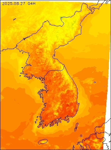 2025-08-27 04 : 00
