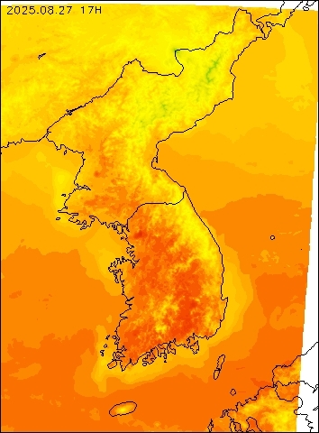 2025-08-27 17 : 00