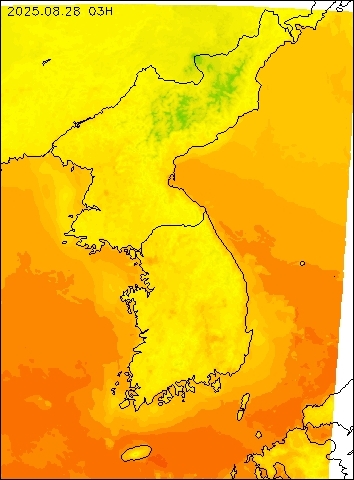 2025-08-28 03 : 00