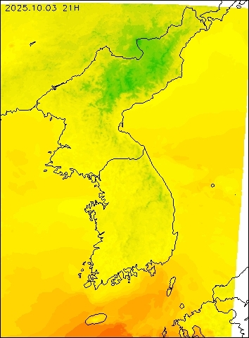 2025-10-03 21 : 00