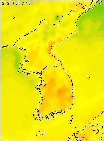 2026-05-18 18 : 00