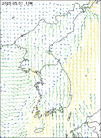 2025-05-01 13 : 00
