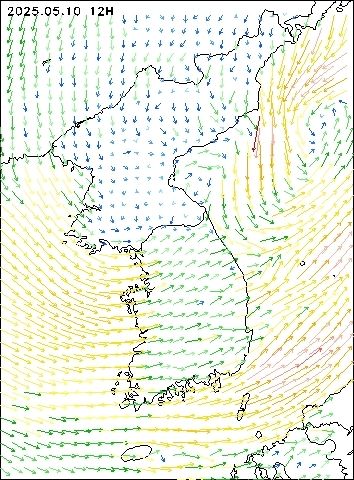 2025-05-10 12 : 00