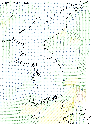 2025-05-17 04 : 00