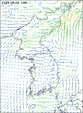 2025-05-18 14 : 00