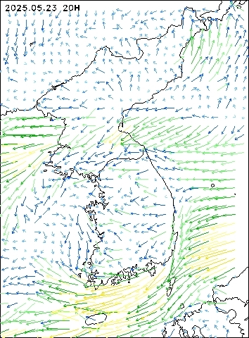2025-05-23 20 : 00