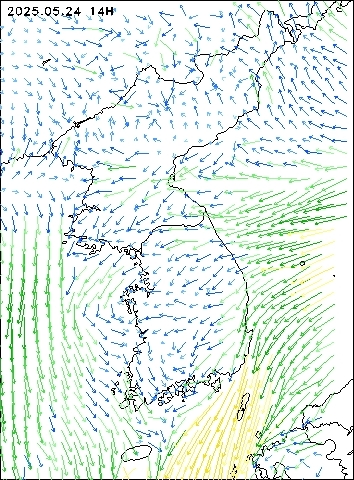 2025-05-24 14 : 00