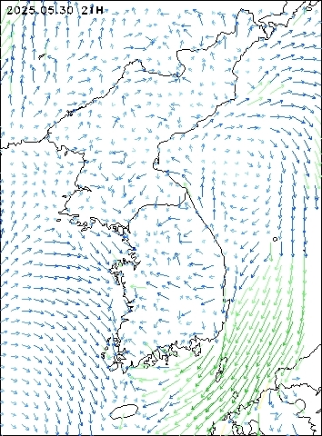 2025-05-30 21 : 00