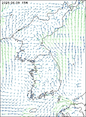 2025-06-09 15 : 00