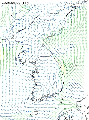 2025-06-09 18 : 00
