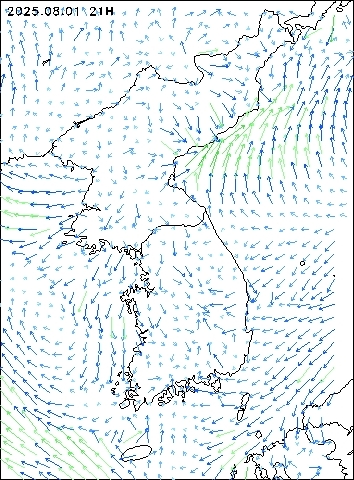 2025-08-01 21 : 00