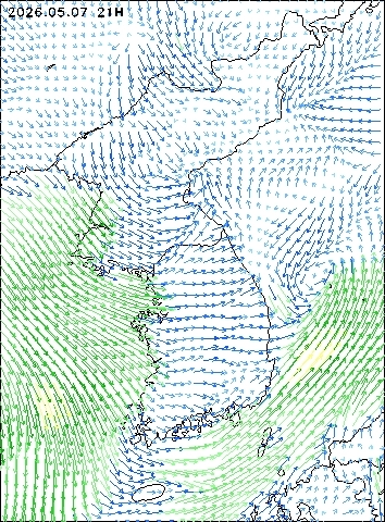 2026-05-07 21 : 00