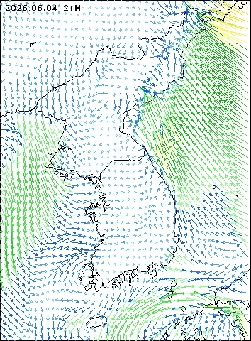 2026-06-04 21 : 00