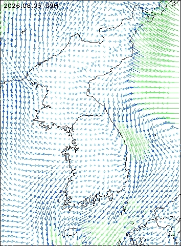 2026-08-03 09 : 00