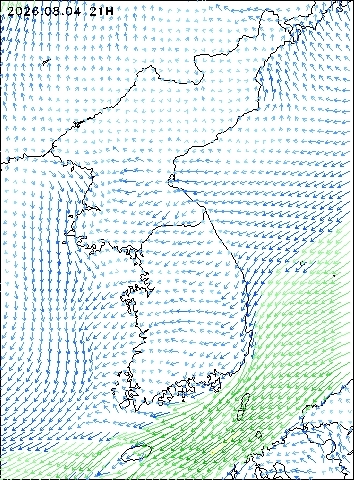 2026-08-04 21 : 00