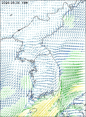 2026-08-06 18 : 00